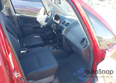 2013 Suzuki Sx4 Le/Le Popular z USA, uszkodzony, nr VIN JS2YC5A36D6100855